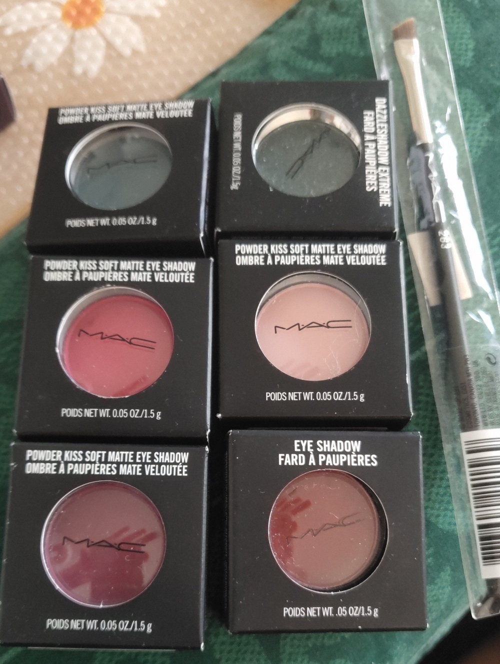 7pcs Bundle Mac SINGLE eyeshadows plus mac 263 Brush